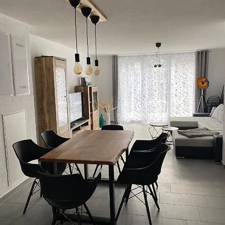 Scur's Ferienwohnung Apartment