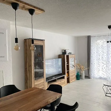 Scur's Ferienwohnung Apartment *